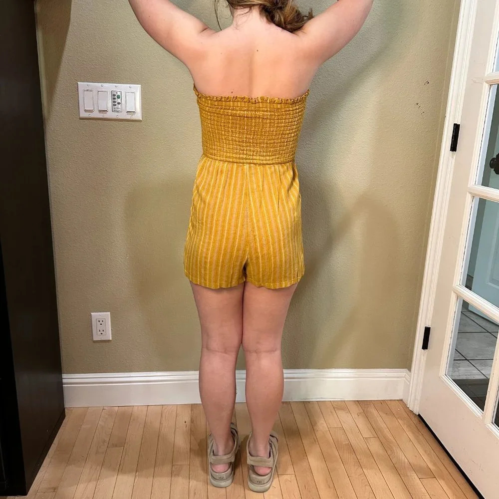 AMERICAN EAGLE Ruched Top Shorts Yellow Striped Romper Jumpsuit - XS - Picture 7 of 8